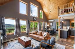 Waffles' Cabin - Image 5