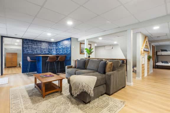 Sesuit Harbor Hideaway - Image 1