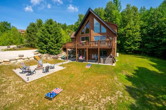 Hillside Hideaway - Image 1