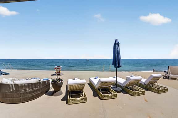 Humarock Beach Getaway - Image 1