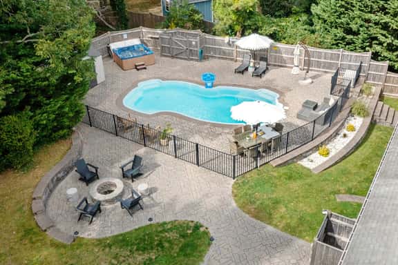 Searside Retreat - Image 1