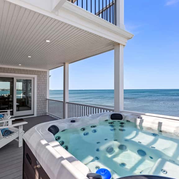 Seaside Waterfront Estate - Image 1