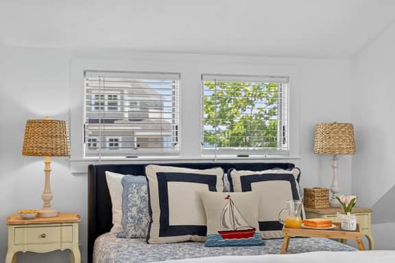 Betty's Beach House - Image 5