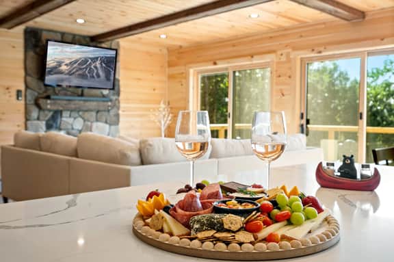 Birch Mountain Cabin - Image 4