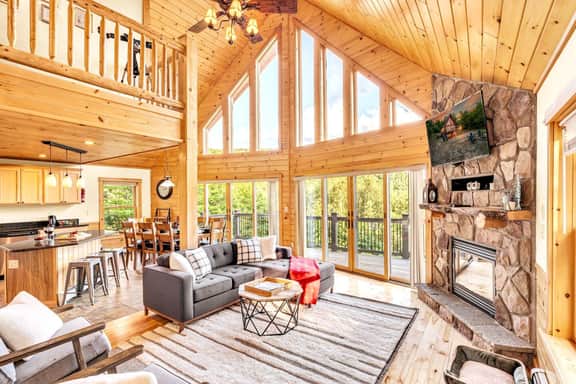 Spruce Peak Chalet - Image 4
