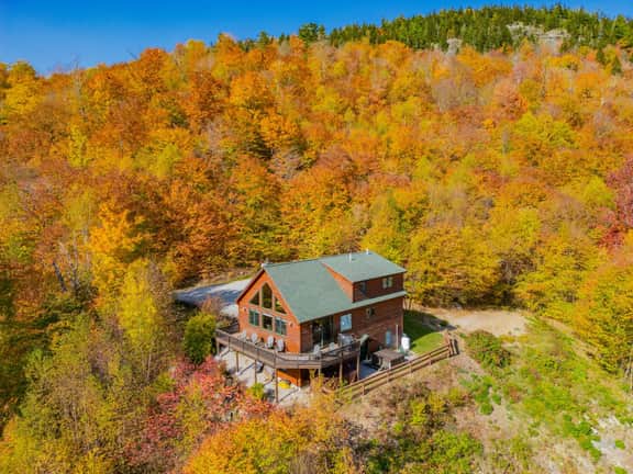 The Lookout Chalet - Image 4