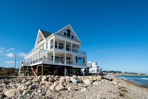 Seaside Waterfront Estate - Image 3
