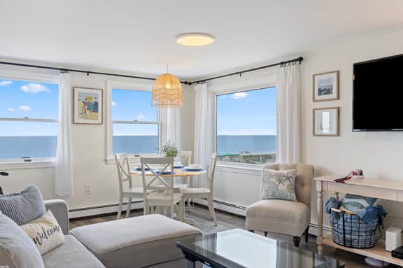 Ocean Edge Getaway - Image 4